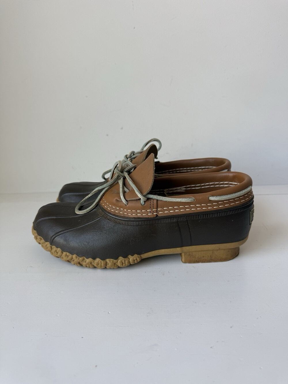 Vintage LL Bean Maine Hunting Shoe Women's Gumshoe Duck Low Boots Size 8 M Brown